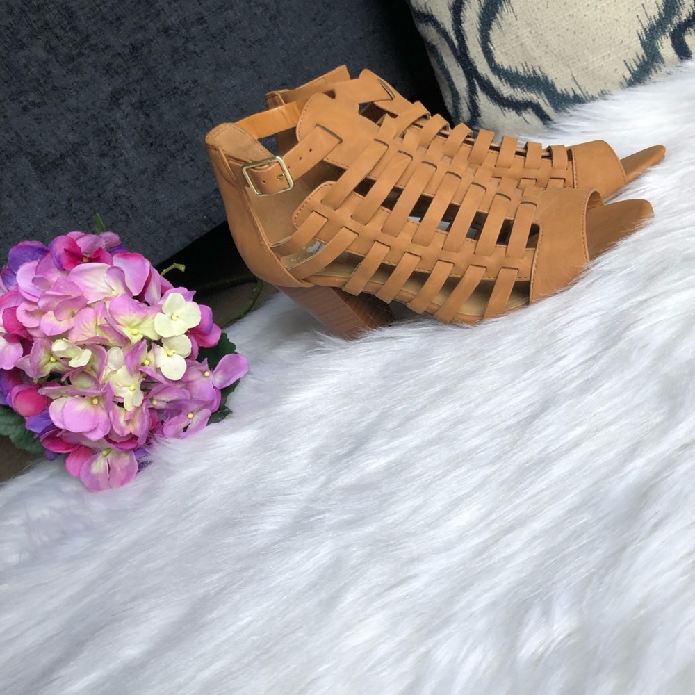 A Cute Heel!
